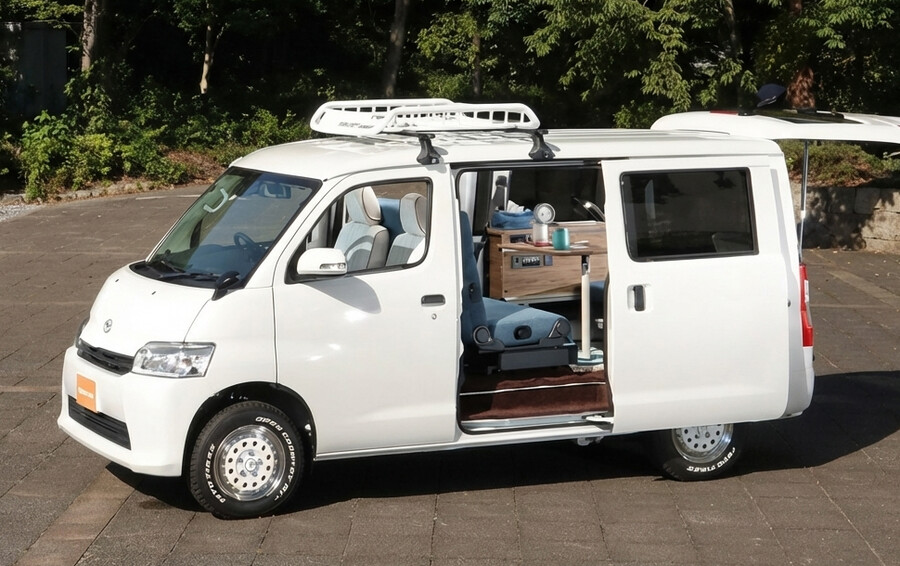 Rakuneru Lei（ラクネル・レイ）